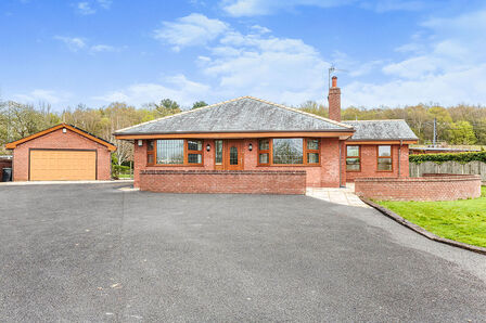 3 bedroom Detached Bungalow to rent