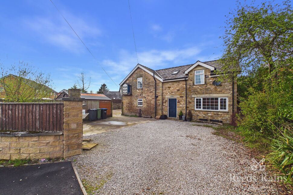 Main image of 4 bedroom Detached House for sale, Hampshire Avenue, Bowgreave, Lancashire, PR3