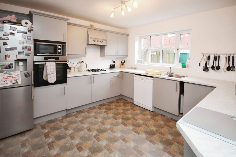 5 bedroom Detached House for sale, Bowgreave Drive, Bowgreave, PR3 £