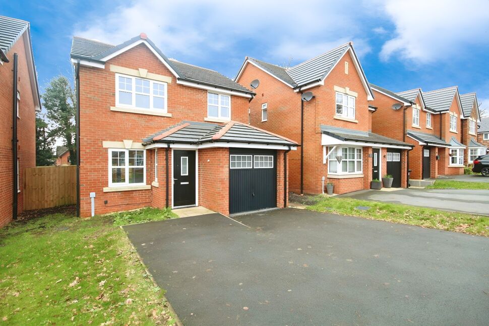 2 bedroom Flat for sale, Stanley Gardens, Garstang, PR3 £275,000