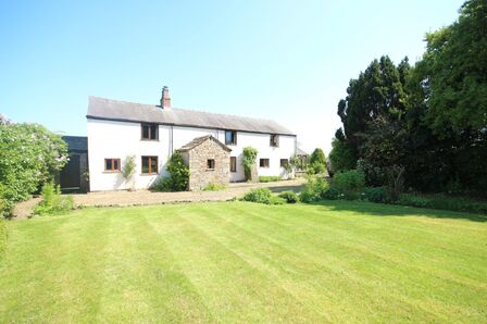 5 bedroom  Property for sale