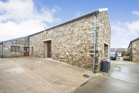 2 bedroom Detached House to rent
