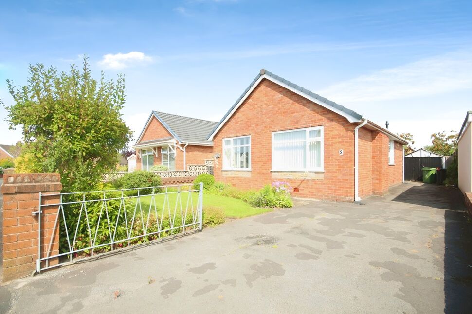 Main image of 2 bedroom  Bungalow for sale, Cambridge Drive, Garstang, Lancashire, PR3