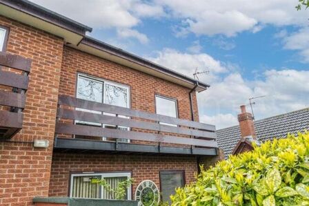 Thermdale Close, 1 bedroom  Flat to rent, £800 pcm