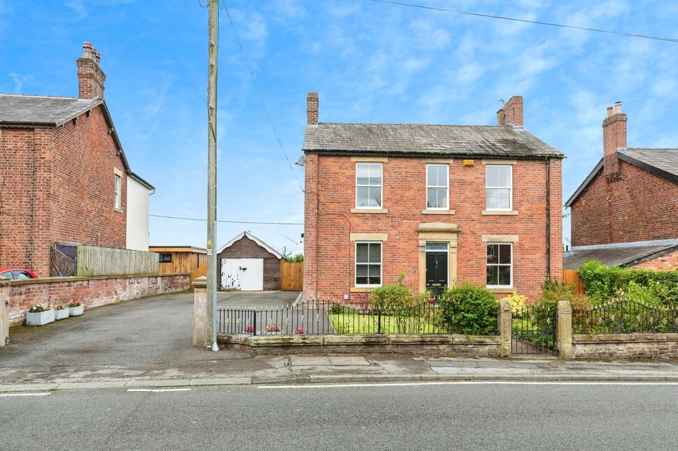 Main image of 4 bedroom Detached House for sale, Garstang Road, Bowgreave, Lancashire, PR3