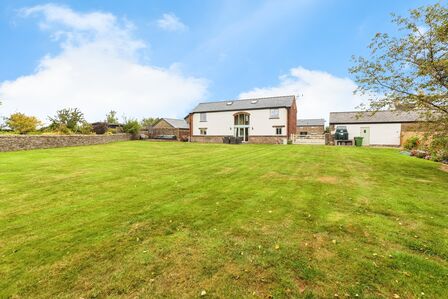 Roe Barns, 4 bedroom Detached House for sale, £650,000
