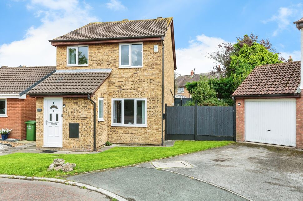 Main image of 3 bedroom Detached House for sale, Duckworth Close, Catterall, Lancashire, PR3