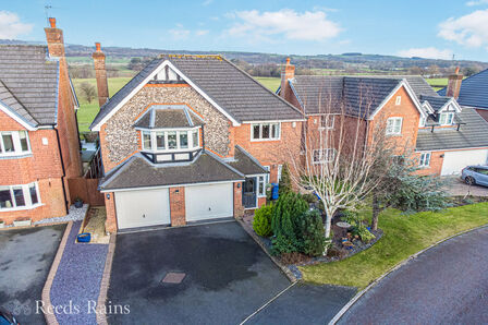 Carr Holme Gardens, 5 bedroom Detached House for sale, &pound;575,000