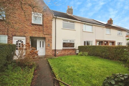 Roseacre Road, 4 bedroom Mid Terrace House to rent, &pound;995 pcm