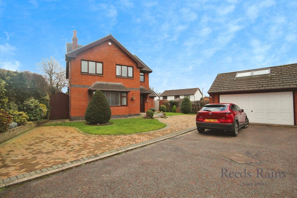Main image of 4 bedroom Detached House for sale, Fernleigh Close, Garstang, Lancashire, PR3