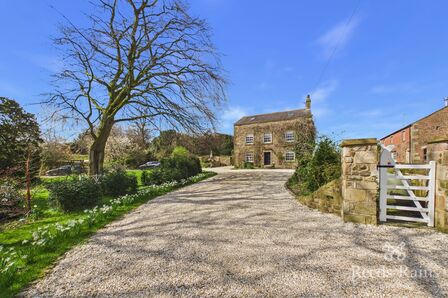 Syke House Lane, 5 bedroom Detached Property to rent, &pound;2,500 pcm