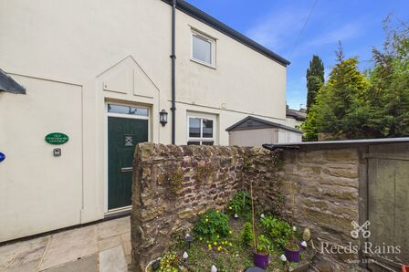 Market Place, 2 bedroom Property to rent, &pound;850 pcm