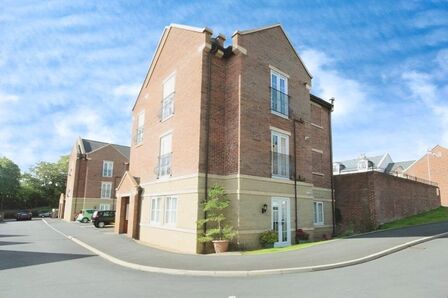 The Moorings, 2 bedroom Flat for sale, &pound;130,000