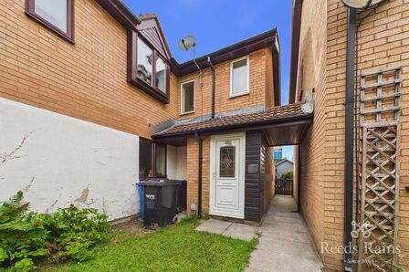 The Alders, 2 bedroom End Terrace House for sale, &pound;185,000