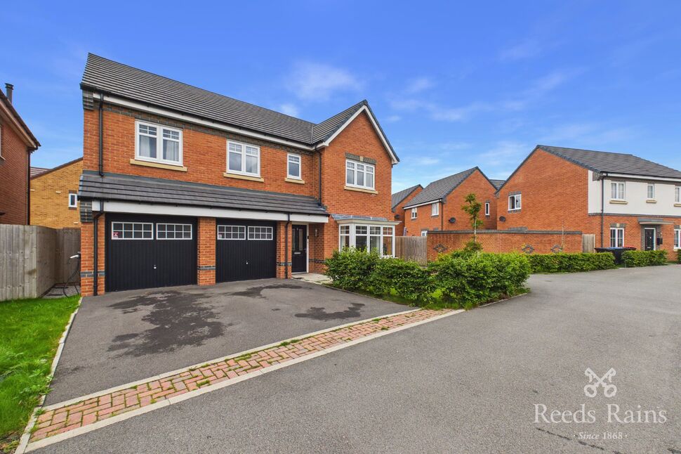 Main image of 5 bedroom Detached House for sale, Bakewell Close, Catterall, Lancashire, PR3