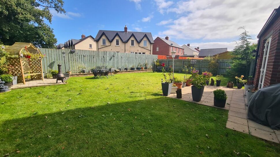 4 bedroom Detached House for sale, Temple Hall, Templepatrick, BT39 £