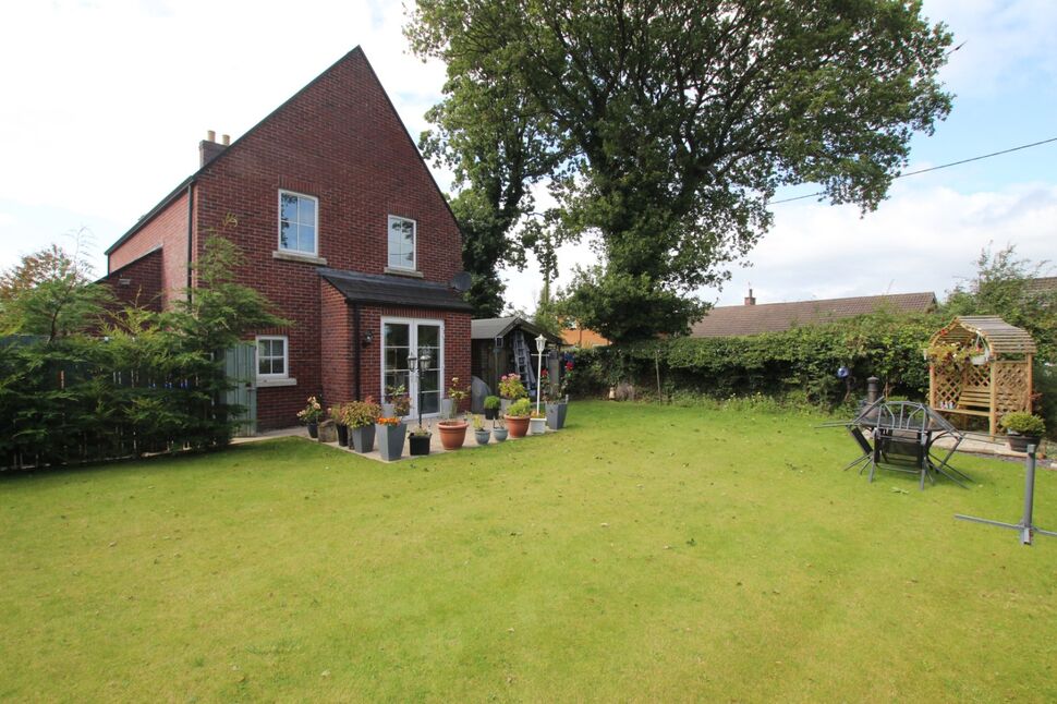 4 bedroom Detached House for sale, Temple Hall, Templepatrick, BT39 £