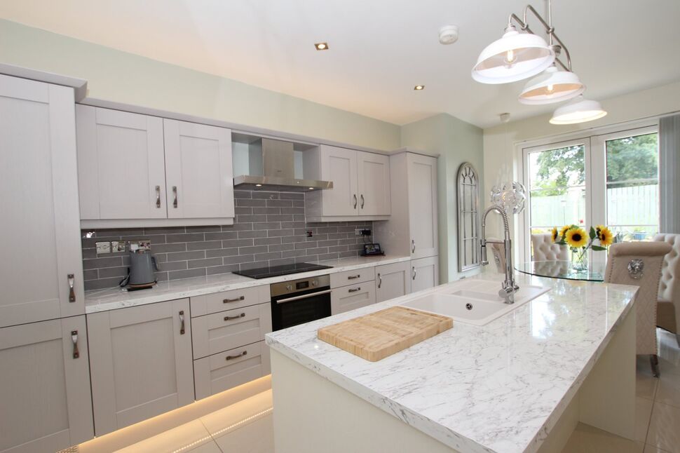 4 bedroom Detached House for sale, Temple Hall, Templepatrick, BT39 £