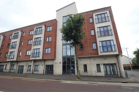 2 bedroom  Flat to rent