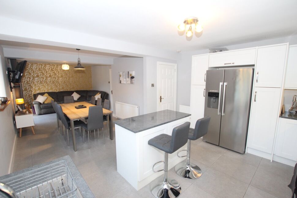 4 bedroom Detached House for sale, Hollybrook Heights, Newtownabbey, BT36 £275,000