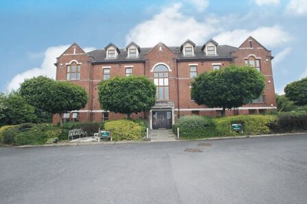 2 bedroom  Flat for sale