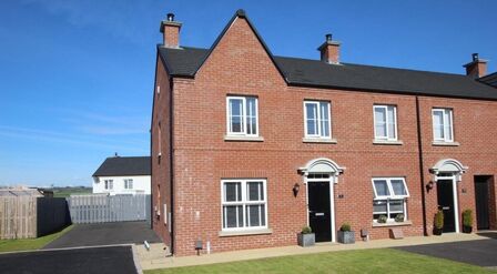 3 bedroom End Terrace House for sale