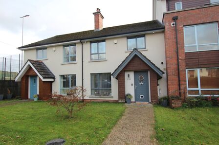 4 bedroom Mid Terrace House for sale