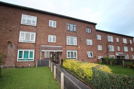 2 bedroom  Flat for sale