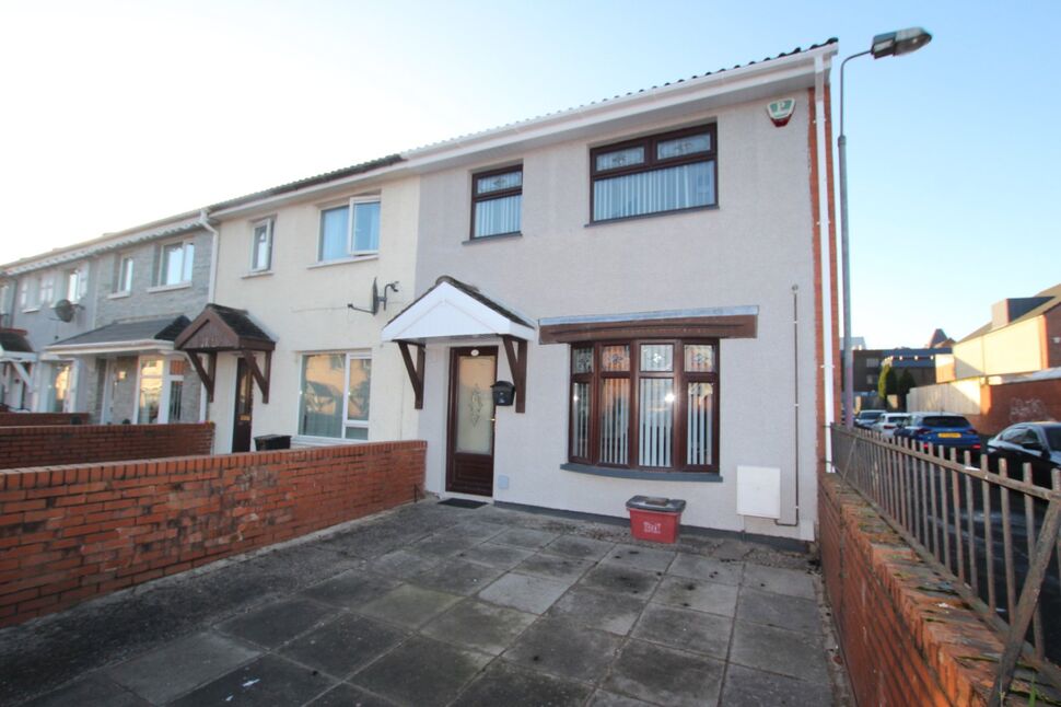 Main image of 3 bedroom End Terrace House to rent, Crosby Street, Belfast, County Antrim, BT13