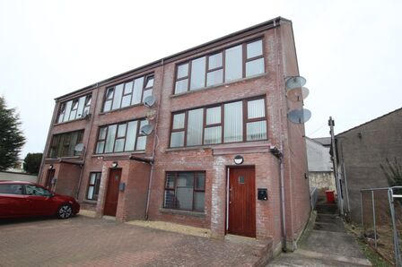 Glen Court, 1 bedroom Flat to rent, &pound;725 pcm