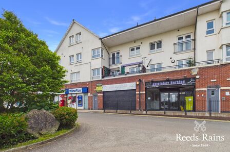 Whitewell Road, 2 bedroom Flat for sale, &pound;119,950