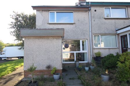 Parkmount Court, 3 bedroom End Terrace House for sale, &pound;120,000