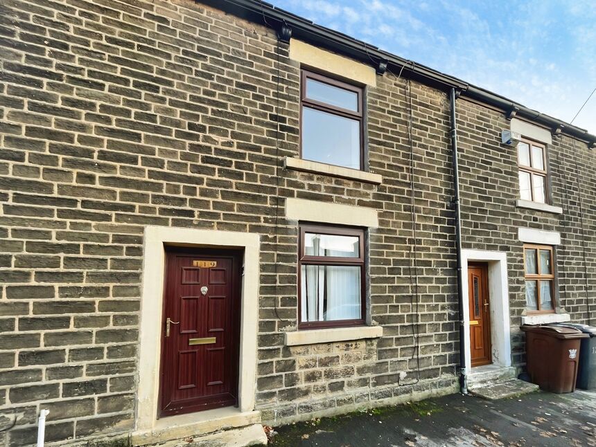Main image of 2 bedroom Mid Terrace House to rent, Manor Park Road, Glossop, Derbyshire, SK13