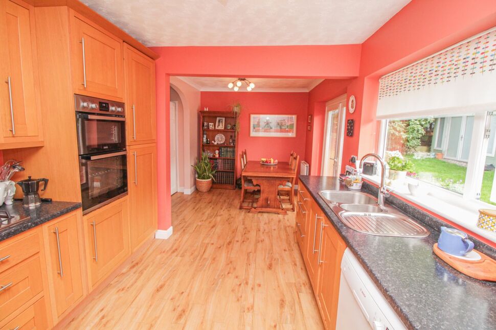 4 bedroom Detached House for sale, Broadbottom Road, Mottram, SK14 £