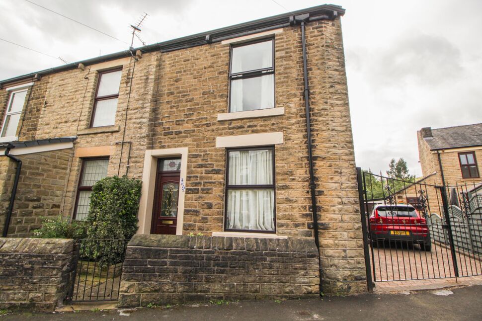 Main image of 2 bedroom Mid Terrace House for sale, Princess Street, Derbyshire, SK13