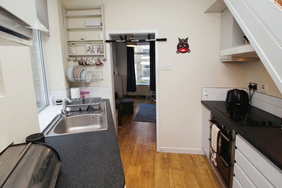 2 bedroom End Terrace House for sale, Duke Street, Glossop, SK13 £155,000