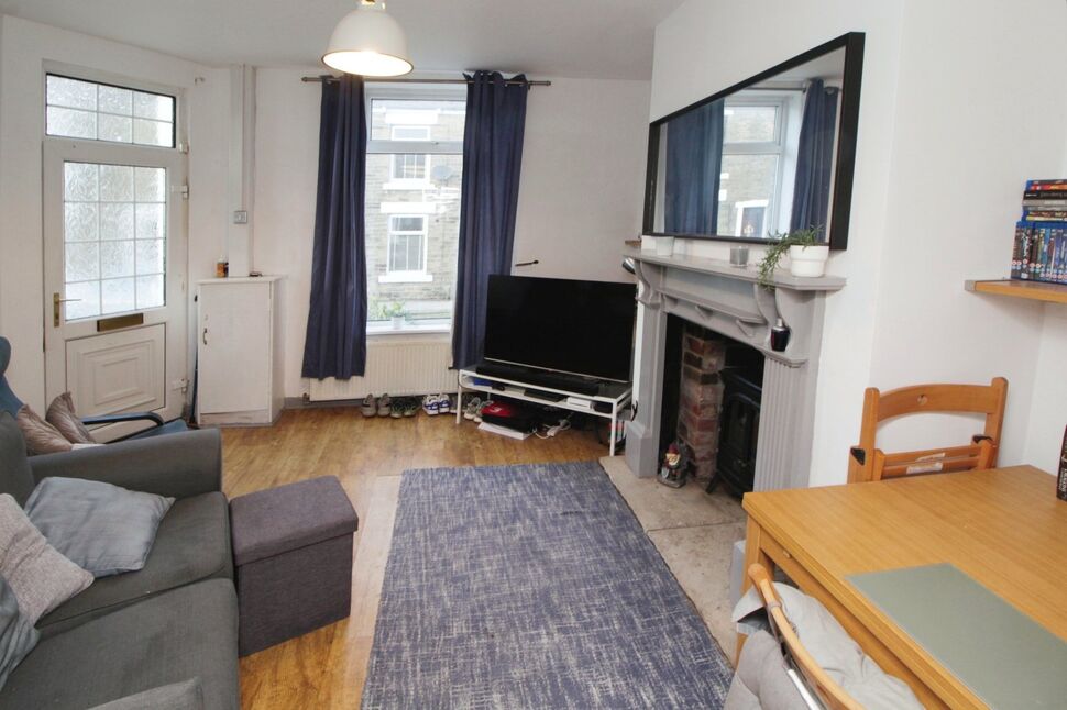 2 bedroom End Terrace House for sale, Duke Street, Glossop, SK13 £155,000