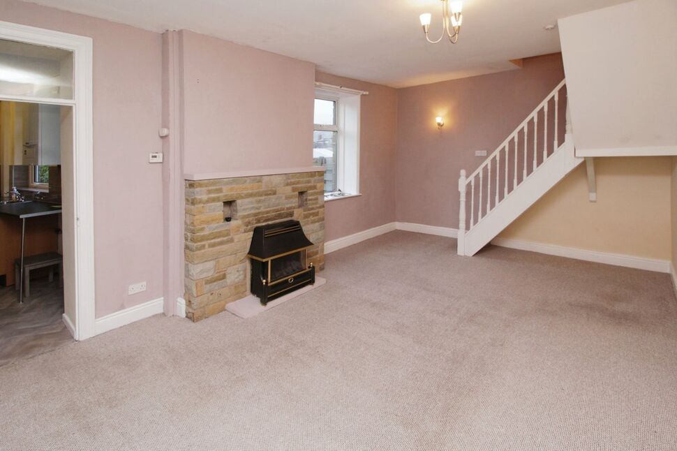 3 bedroom End Terrace House for sale, Duke Street, Glossop, SK13 £250,000