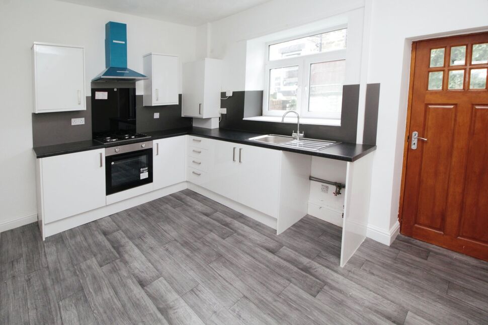 2 bedroom End Terrace House for sale, Lord Street, Hollingworth, SK14