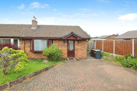 2 bedroom Semi Detached Bungalow for sale
