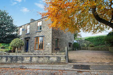 Old Road, 3 bedroom Detached House for sale, £595,000