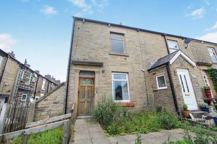 2 bedroom End Terrace House for sale