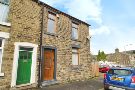 Simmondley Lane, 3 bedroom End Terrace House for sale, £260,000