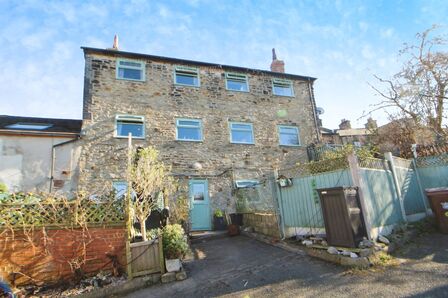 4 bedroom Link Detached House for sale