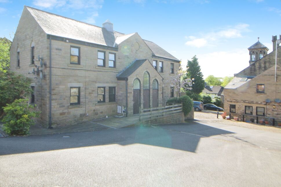 Main image of 2 bedroom Flat for sale, Victoria Street, Glossop, Derbyshire, SK13