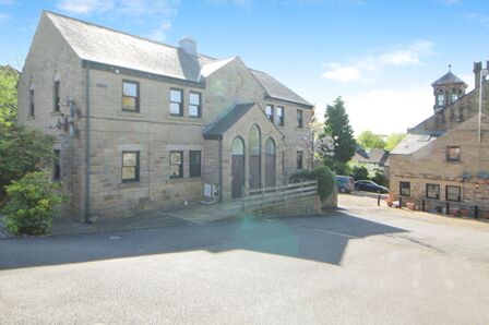Victoria Street, 2 bedroom  Flat for sale, £120,000