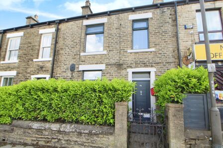 4 bedroom Mid Terrace House for sale