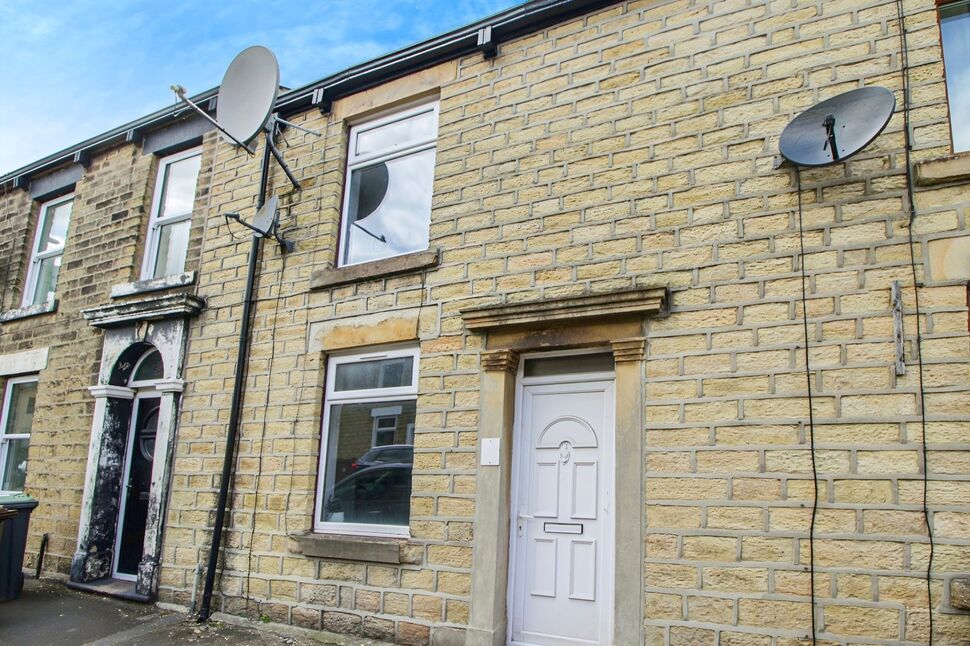 Main image of 2 bedroom Mid Terrace House for sale, King Street, Glossop, Derbyshire, SK13