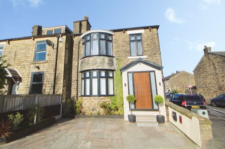 Woolley Lane, 3 bedroom End Terrace House for sale, &pound;315,000