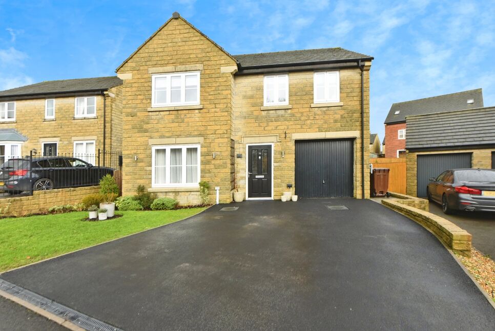 Main image of 5 bedroom Detached House for sale, Hawthorn Drive, Glossop, Derbyshire, SK13